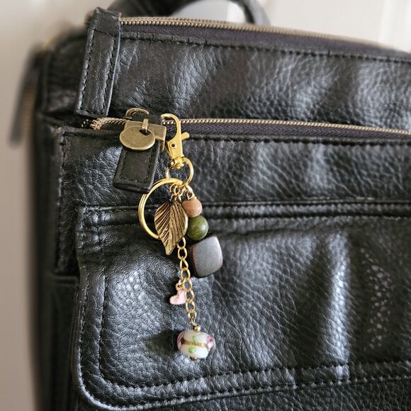 Vintage Floral Beaded Keychain with Gold Leaf Charm Bag - Picture 3 of 8